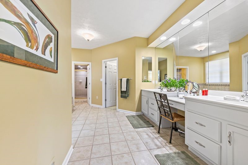 4097 Manor Oaks Court