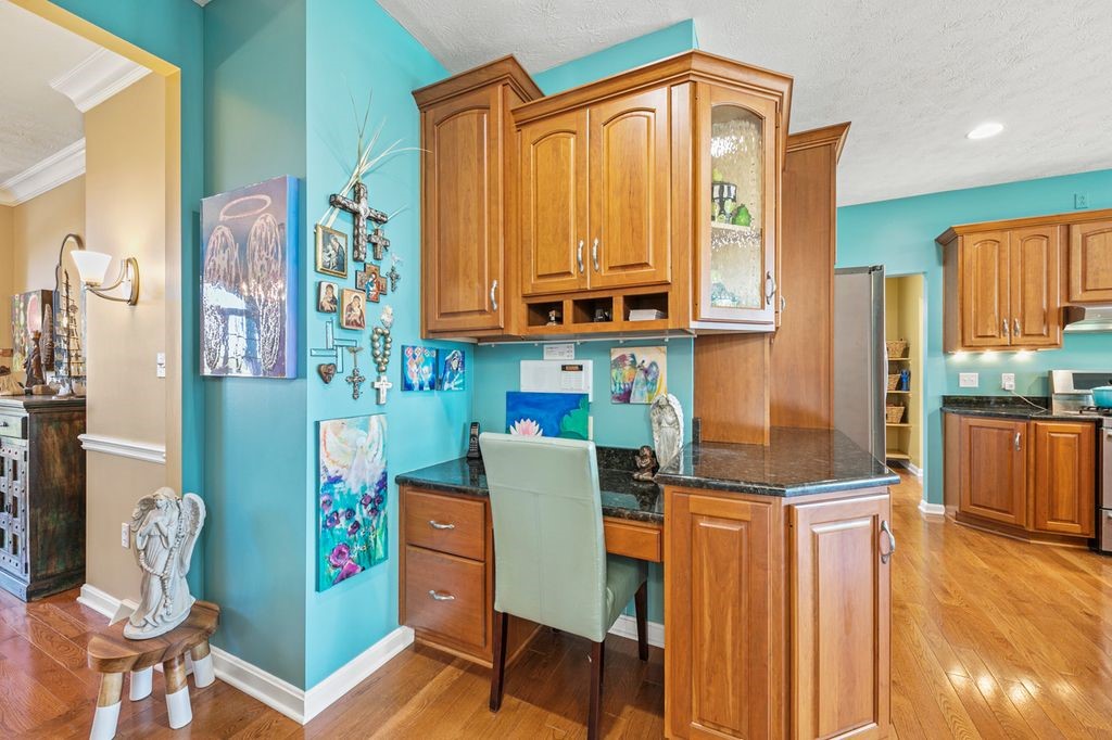 4097 Manor Oaks Court