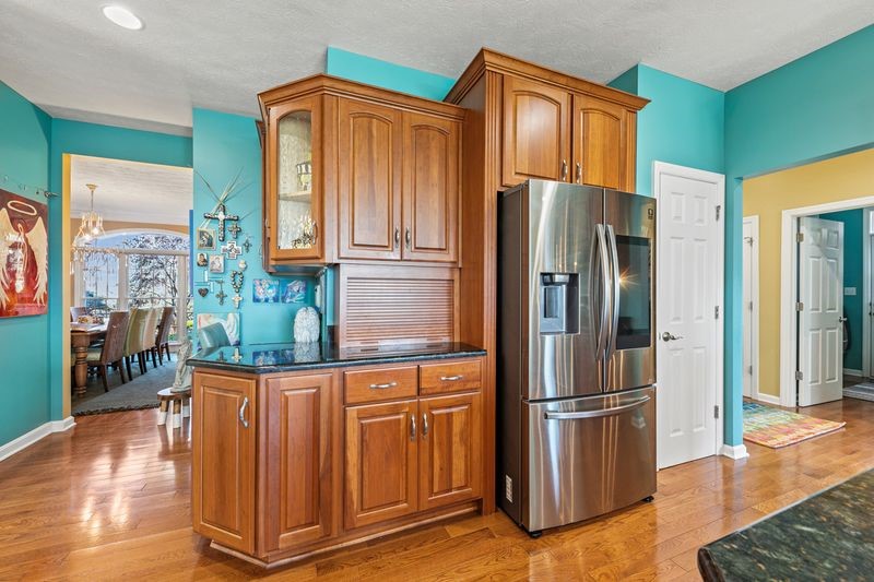 4097 Manor Oaks Court
