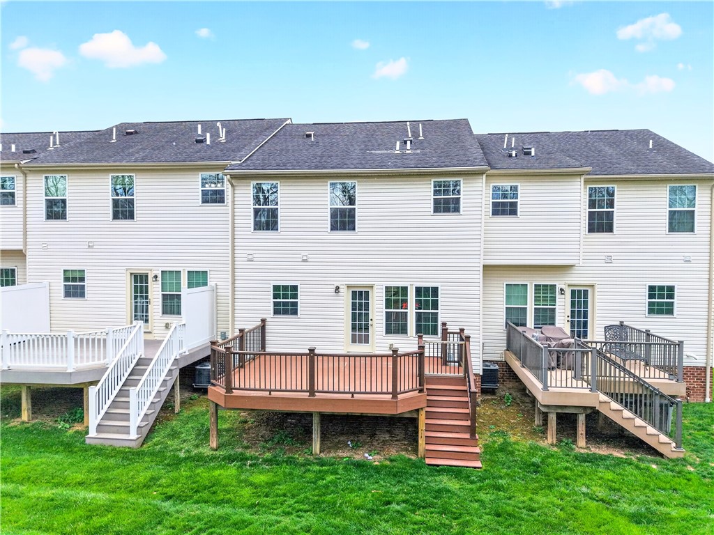 312 MAPLE RIDGE DRIVE