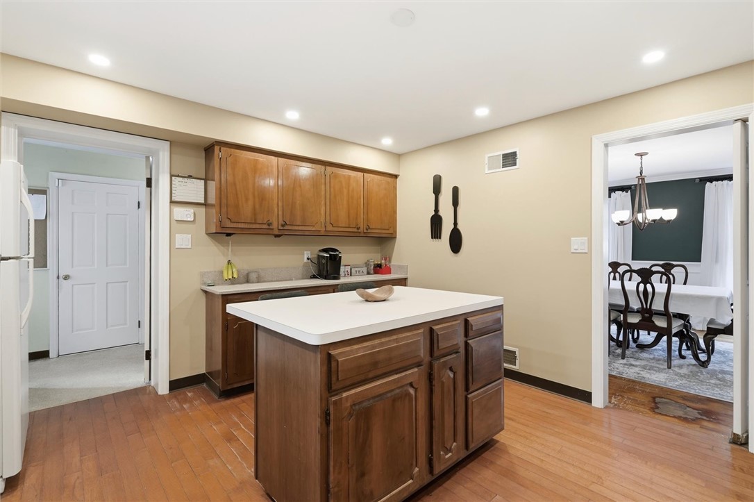 101 Fairlane Dr