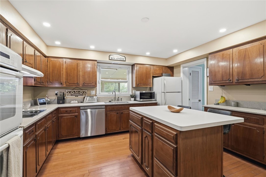 101 Fairlane Dr