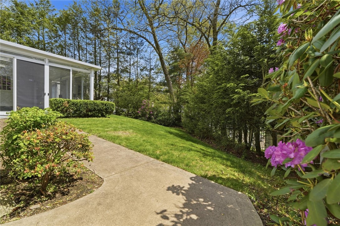 101 Fairlane Dr