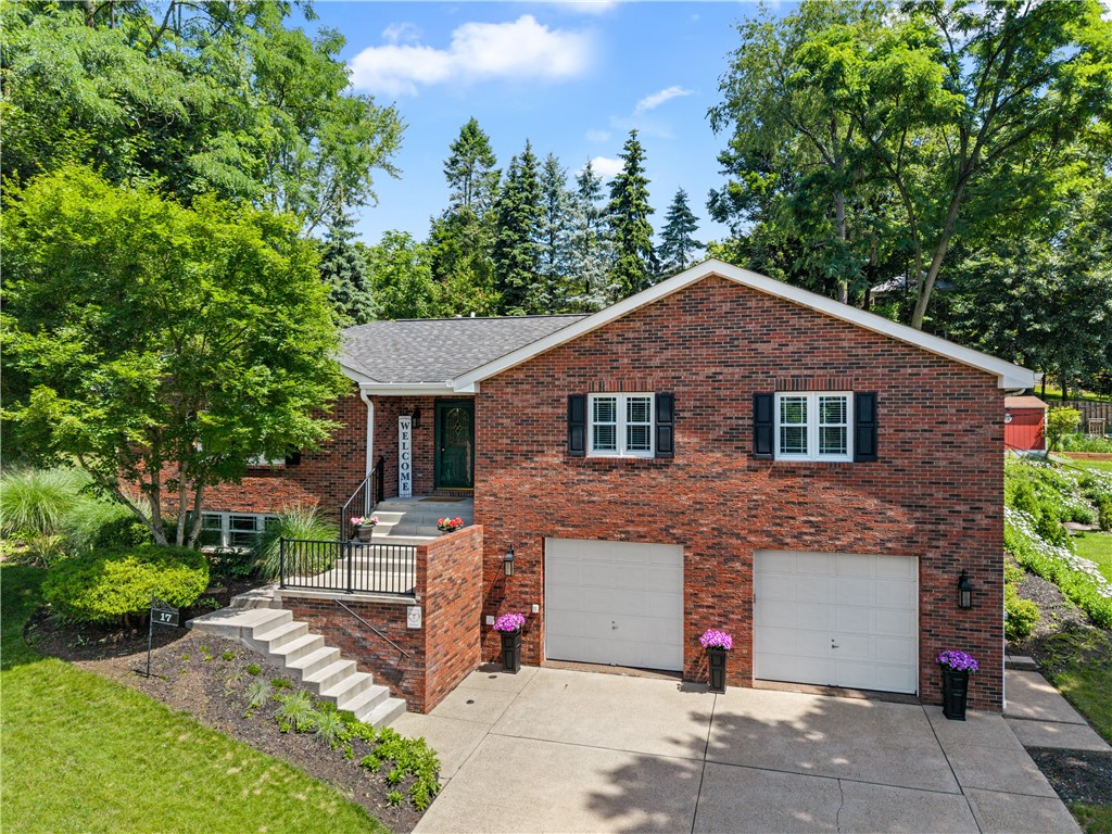17 Greenwood Road
