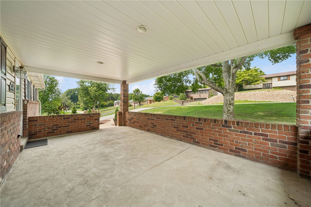 221 David Drive