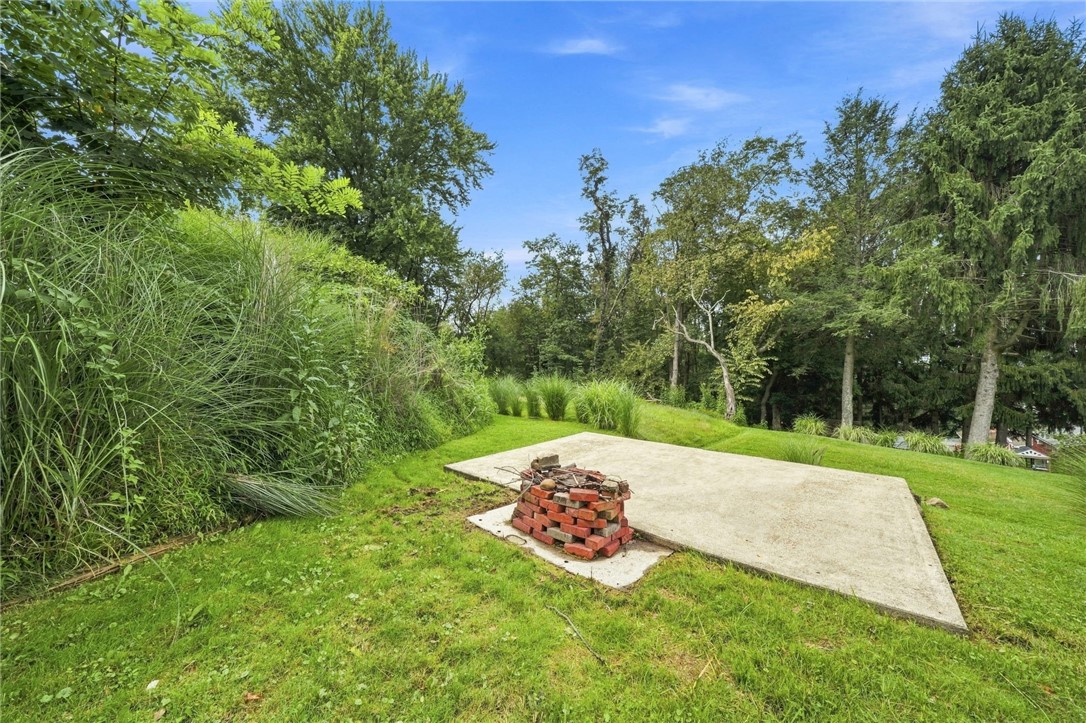 718 Illini Drive