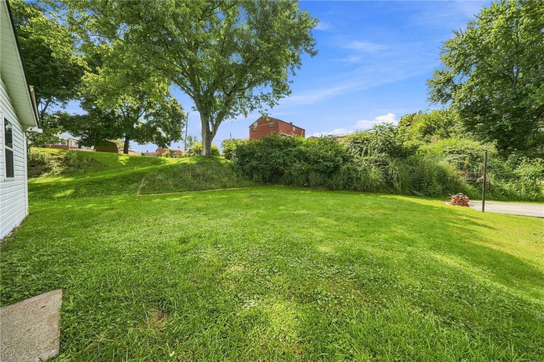 718 Illini Drive