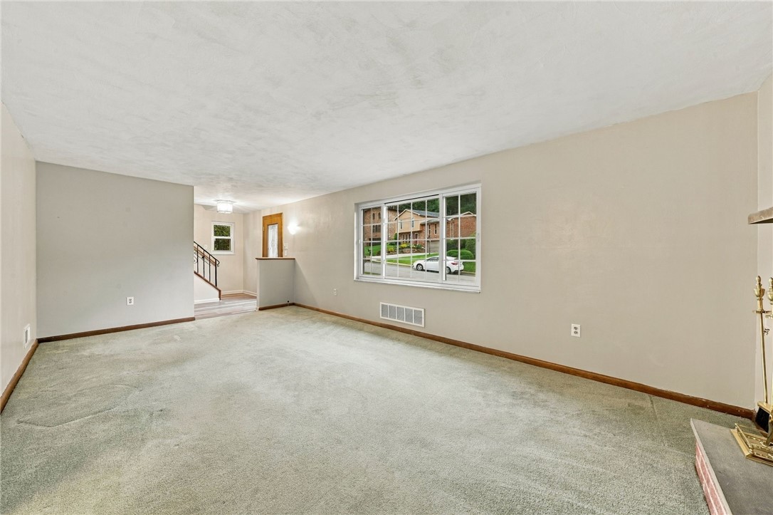 113 Larchwood Drive