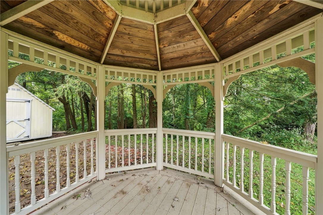113 Larchwood Drive