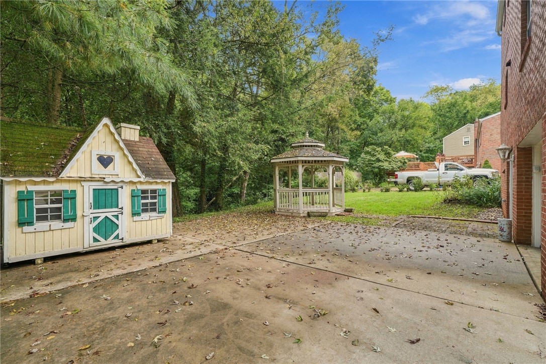 113 Larchwood Drive