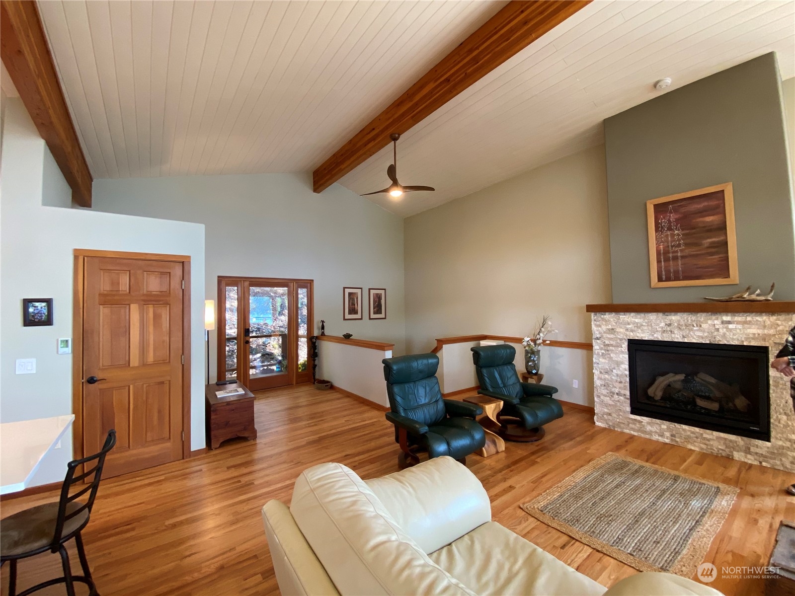 1373 Palisades Drive