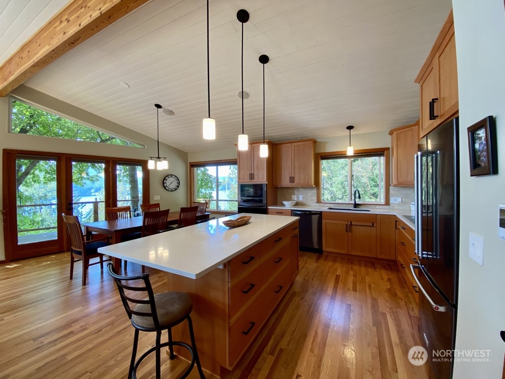 1373 Palisades Drive