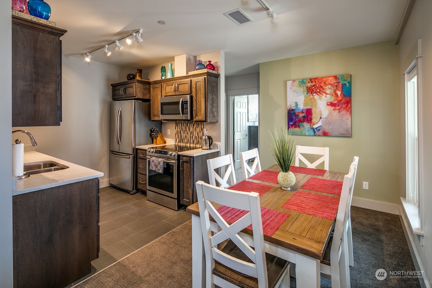 623 Morris Street Unit: B 2