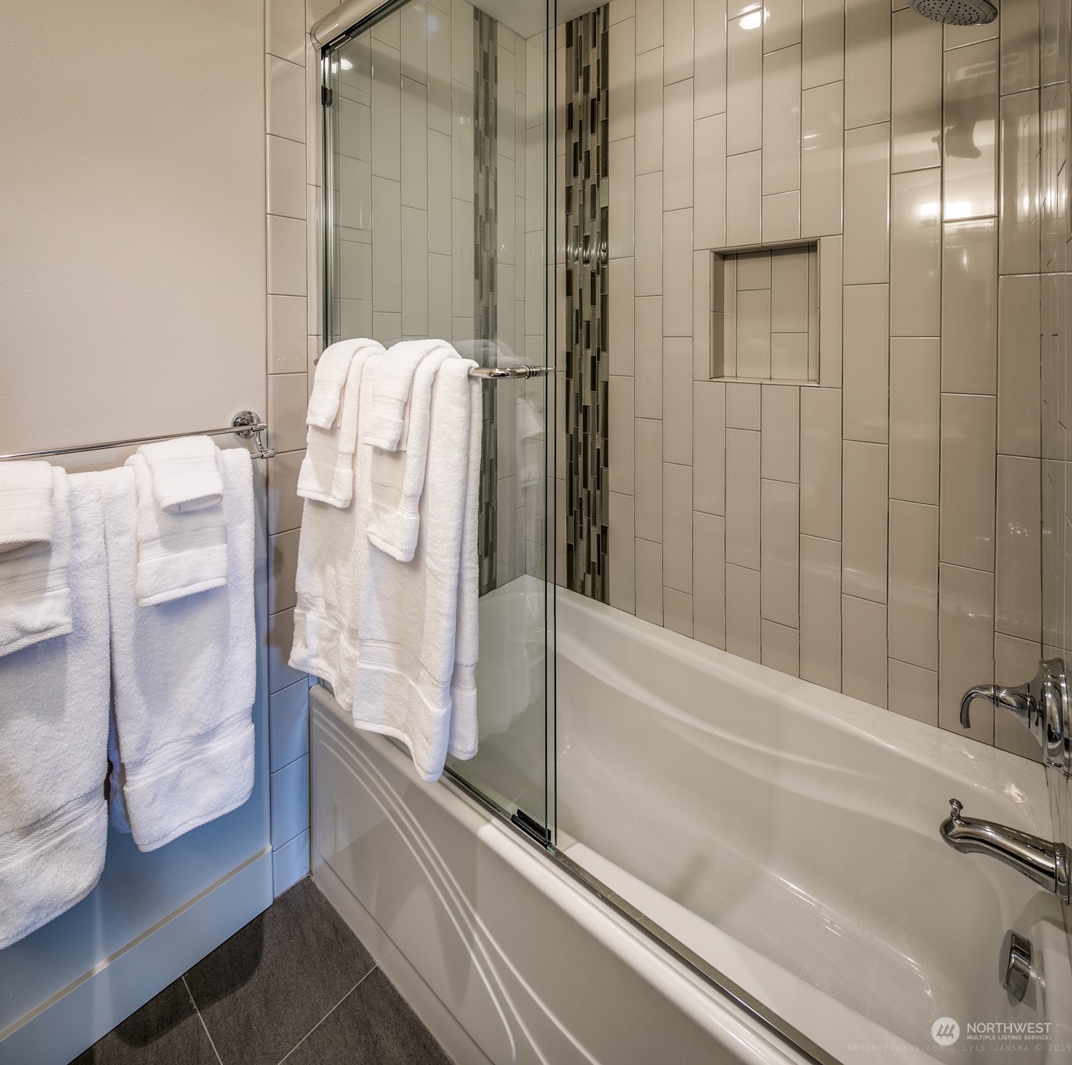 623 Morris Street Unit: B 2