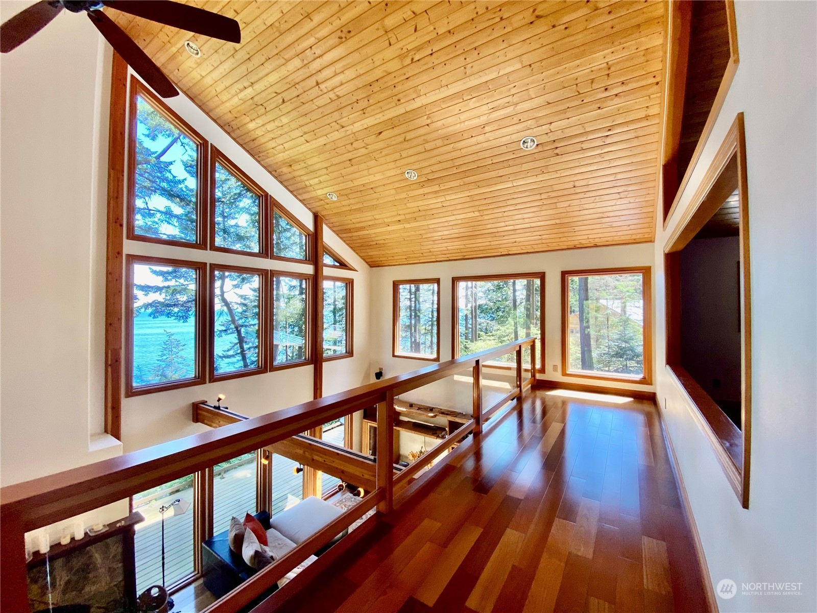 2878 Raccoon Point Road