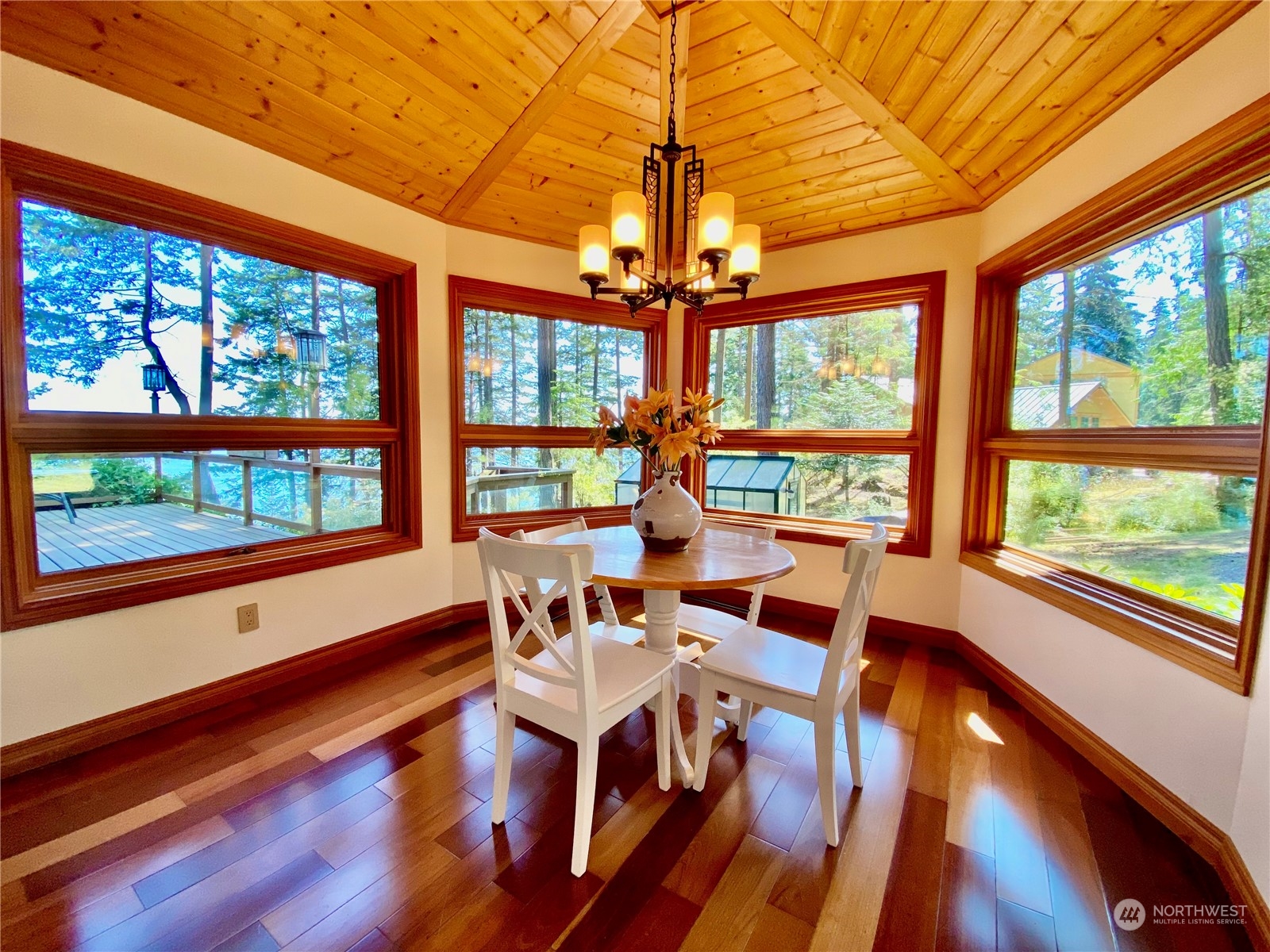 2878 Raccoon Point Road