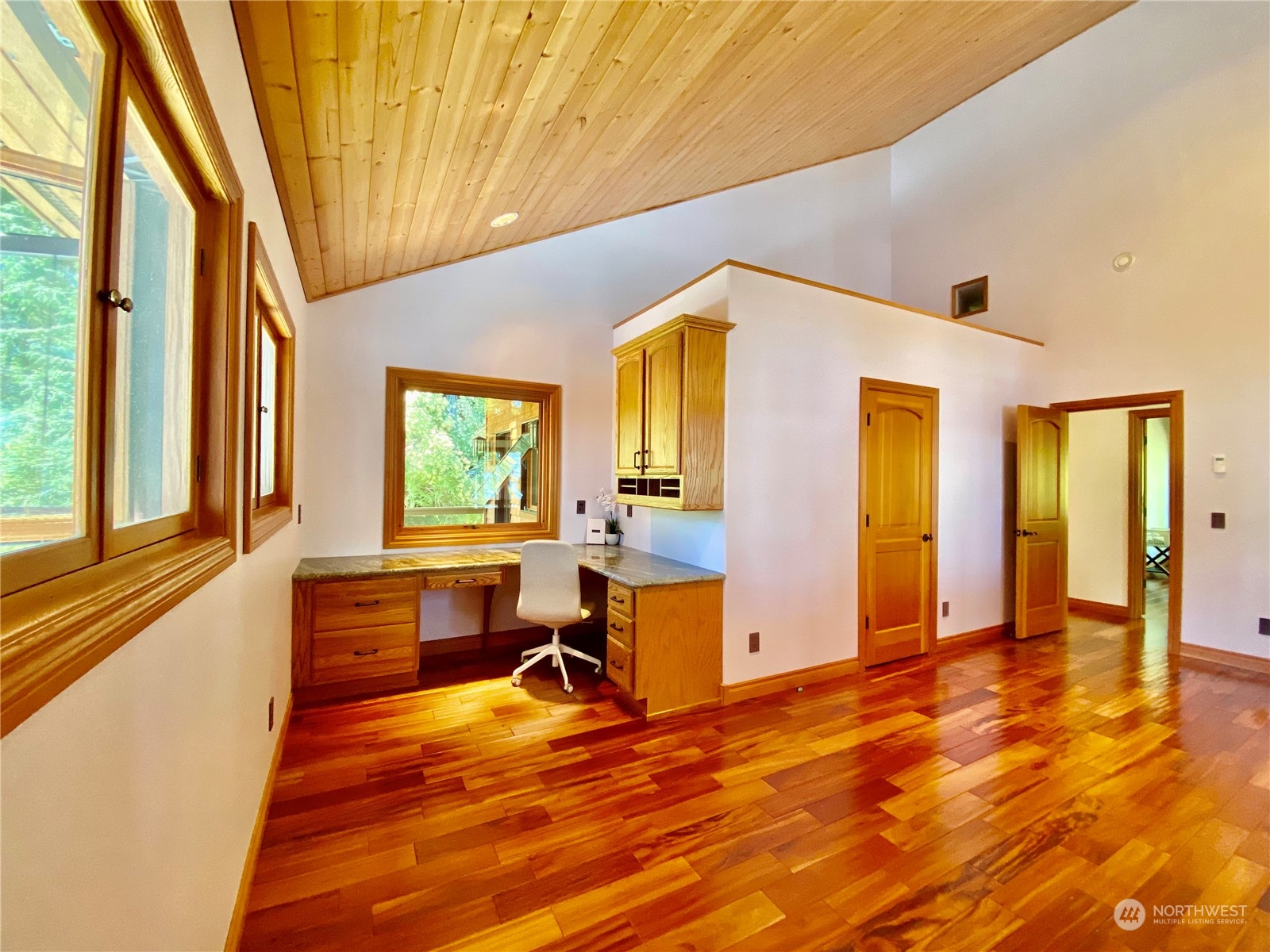 2878 Raccoon Point Road