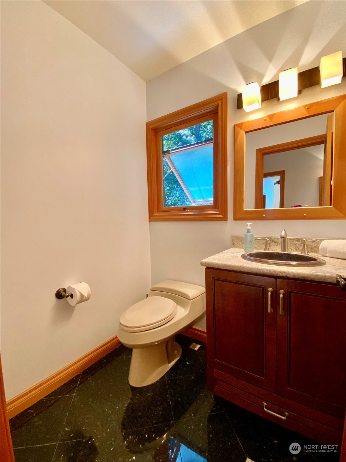 2878 Raccoon Point Road