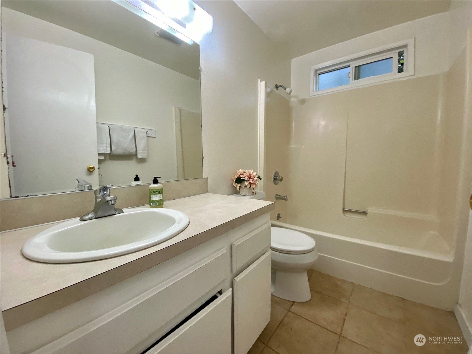 178 Lover's Lane Unit: A101