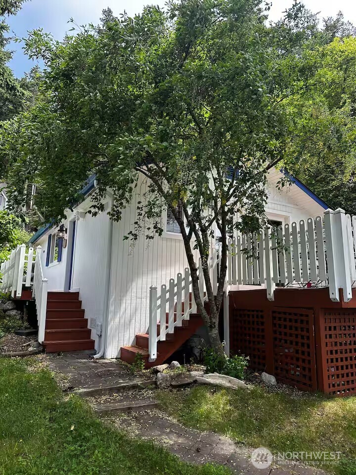 5244 Deer Harbor Road