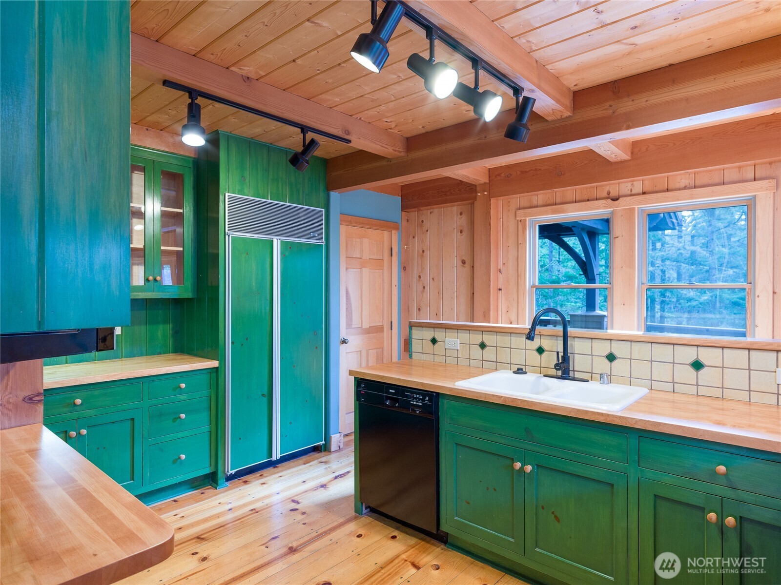 61 Sunrise Bluff