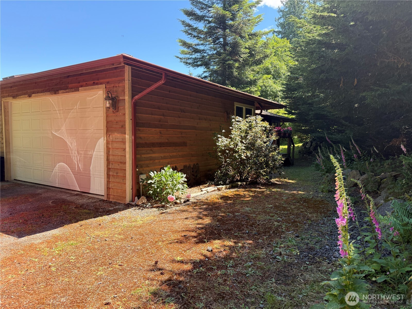 143 Raccoon Point Road