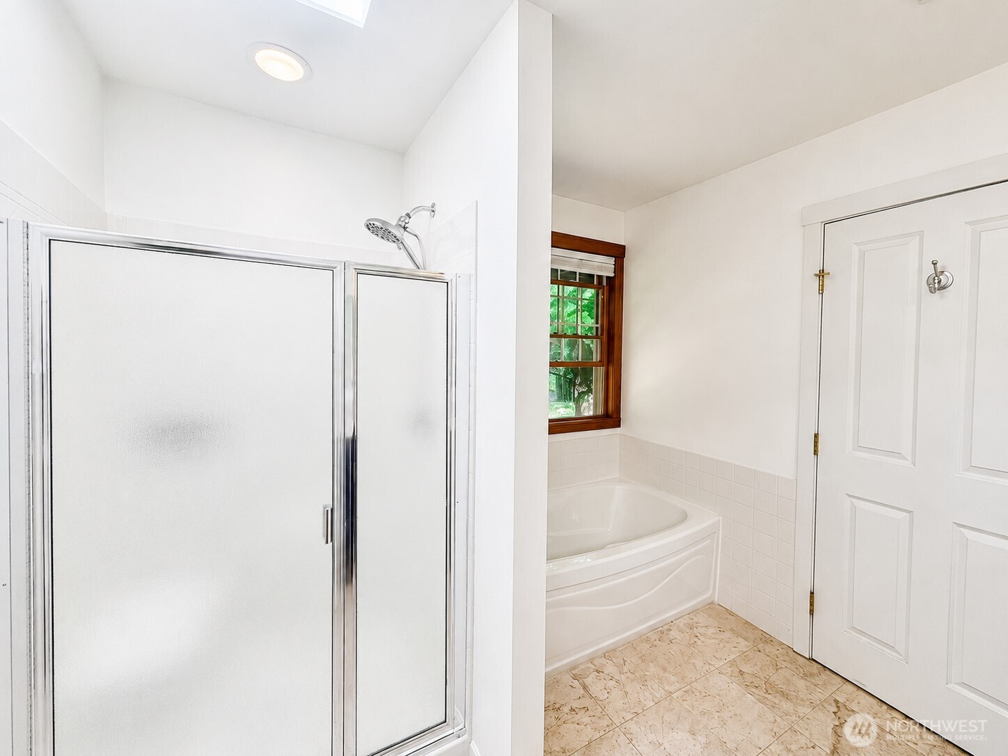 143 Raccoon Point Road