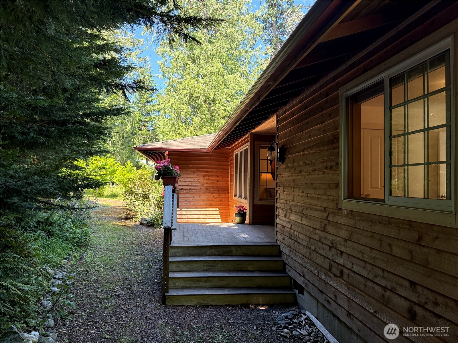 143 Raccoon Point Road