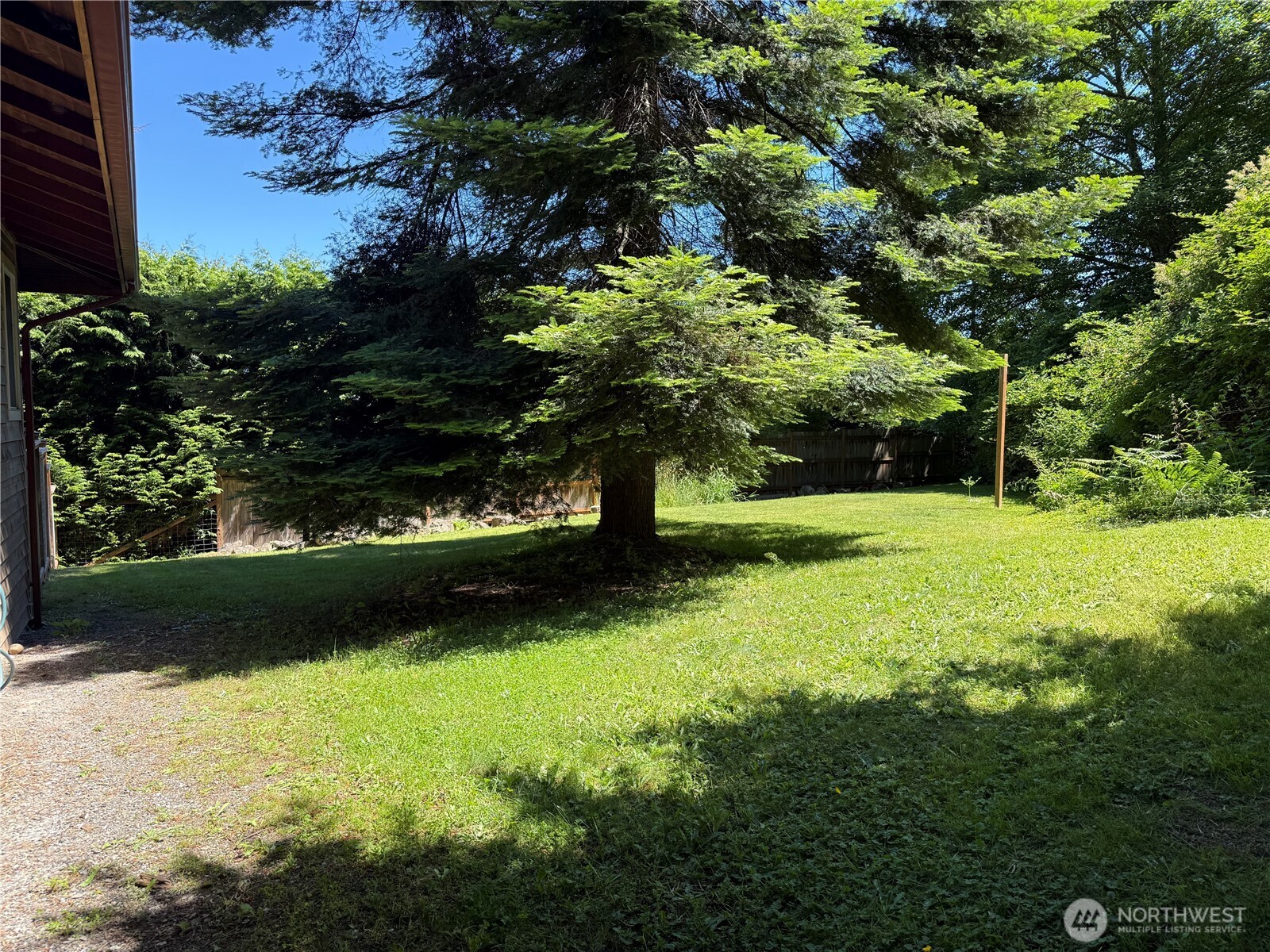 143 Raccoon Point Road
