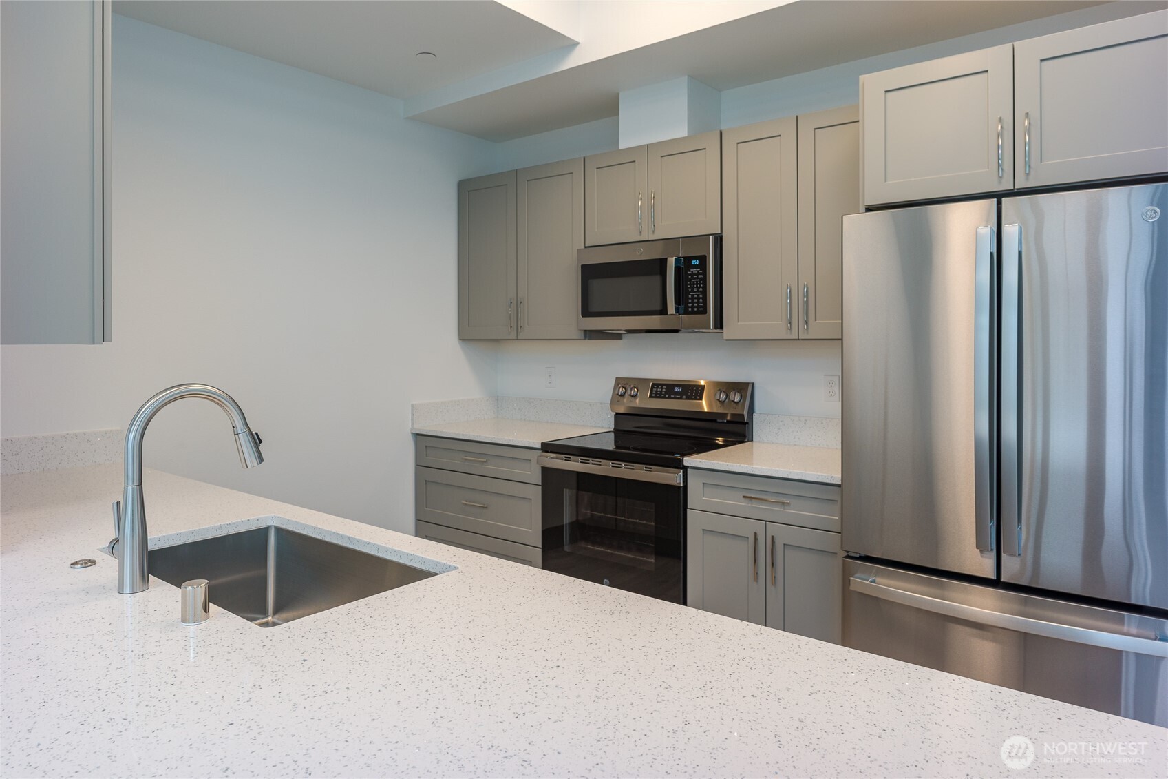 623 Morris Street Unit: E2