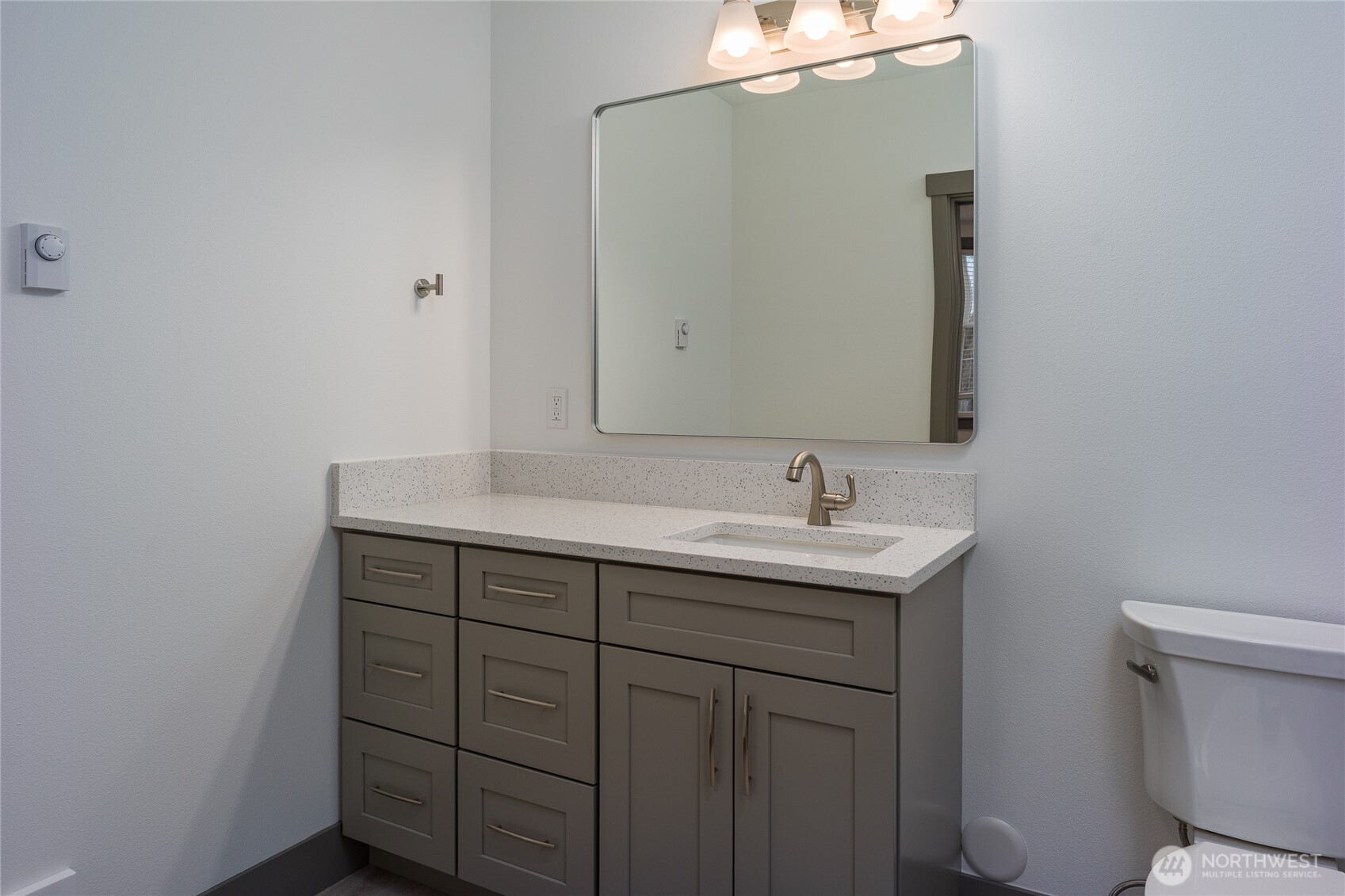 623 Morris Street Unit: E2