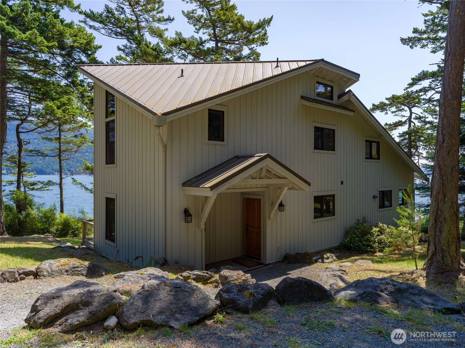 122 Lohman Lane