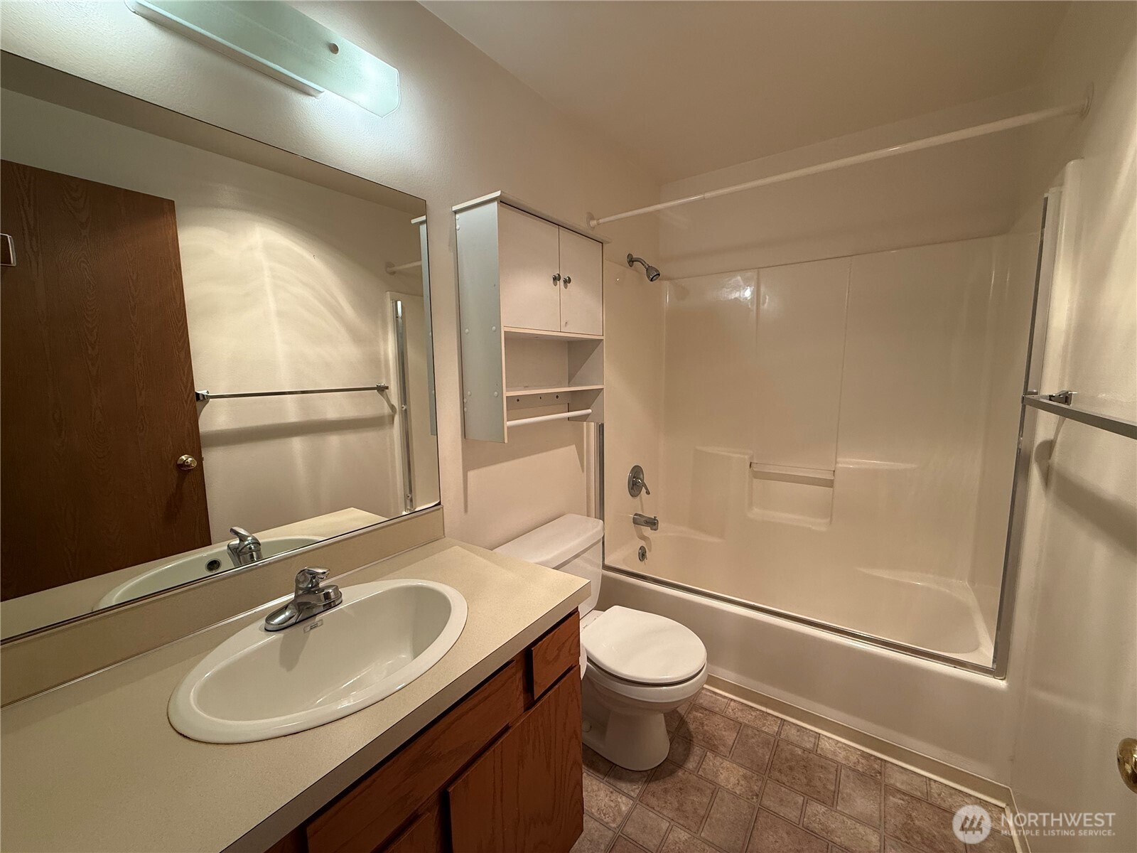 172 Lover's Lane Unit: B106