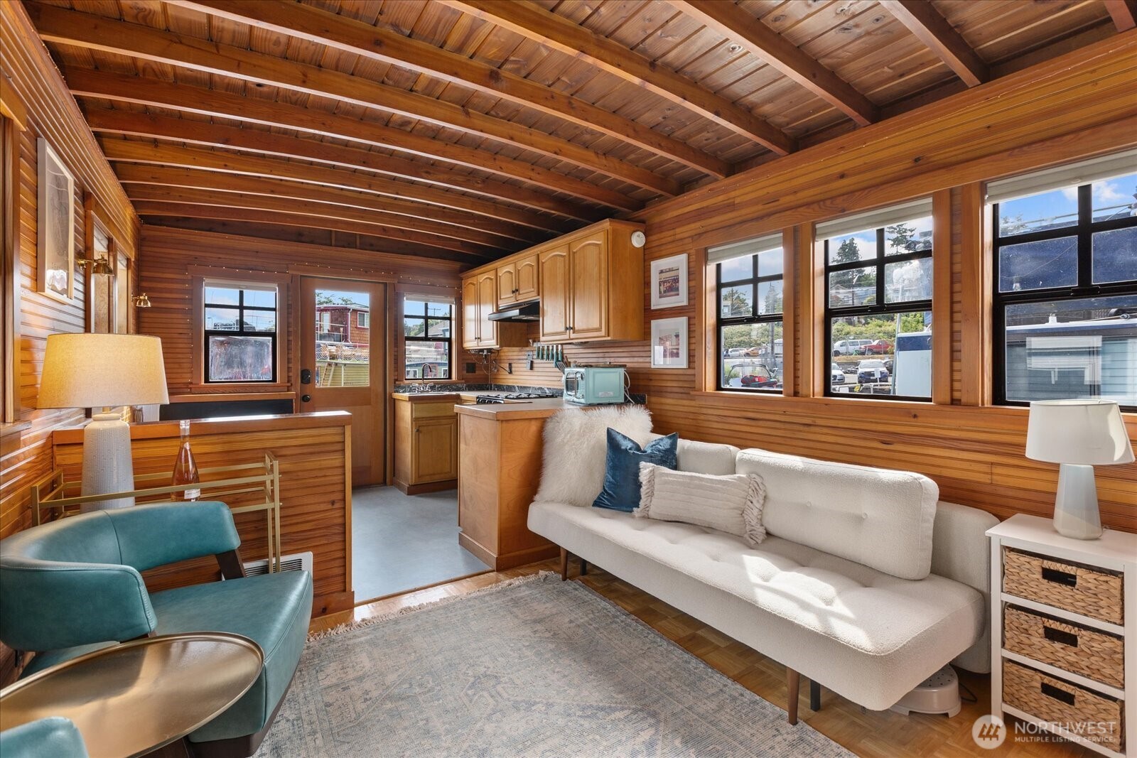 2401 N Northlake Way Unit: E7