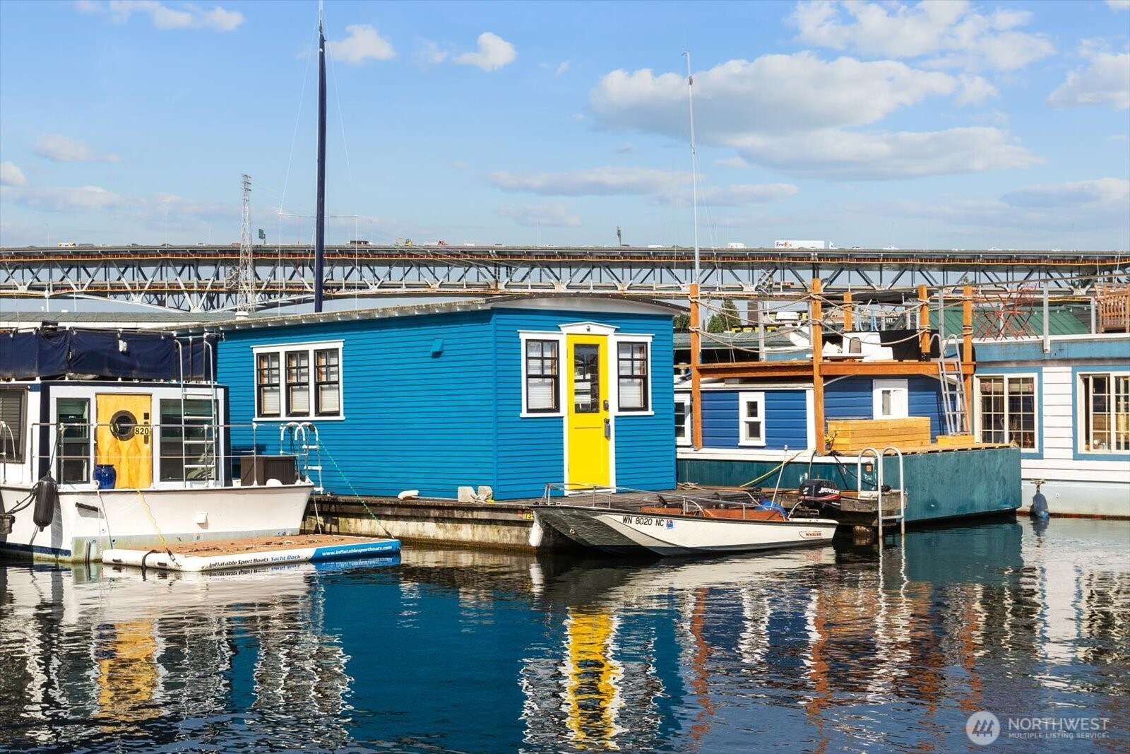 2401 N Northlake Way Unit: E7