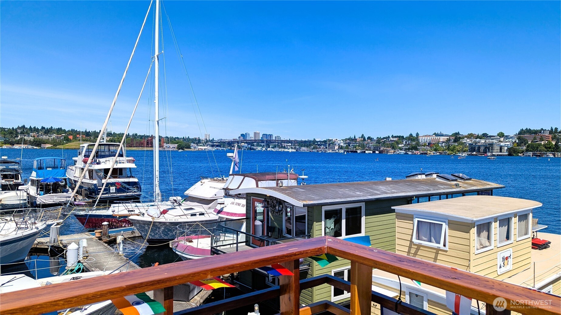 2040 Westlake Avenue N Unit: 17