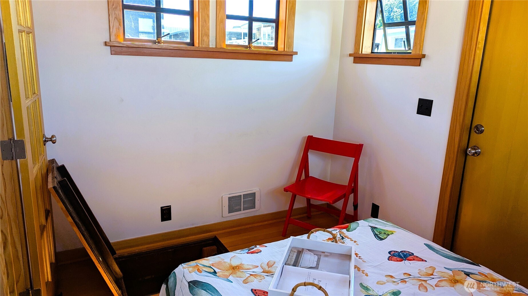 2040 Westlake Avenue N Unit: 17