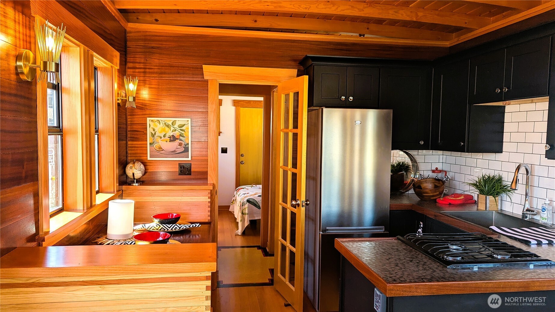 2040 Westlake Avenue N Unit: 17