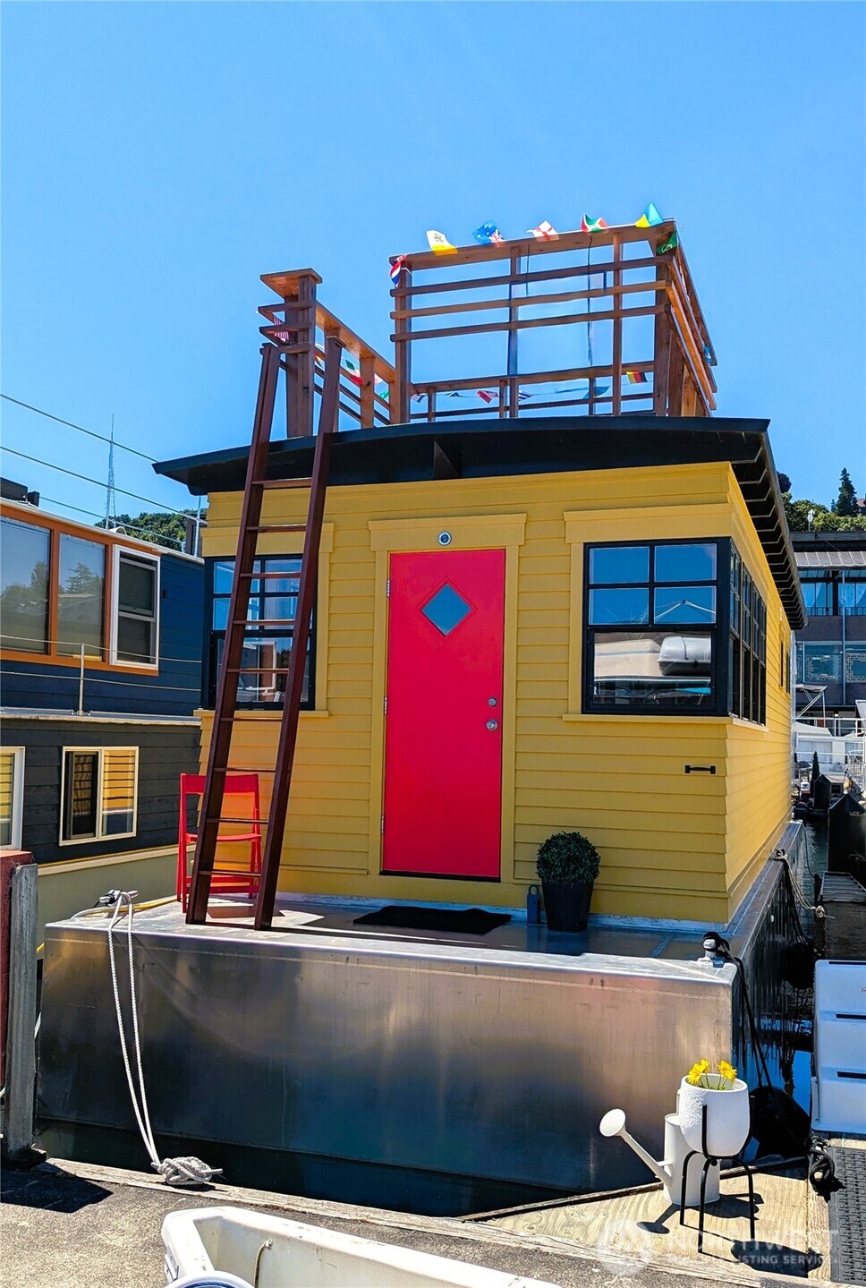 2040 Westlake Avenue N Unit: 17