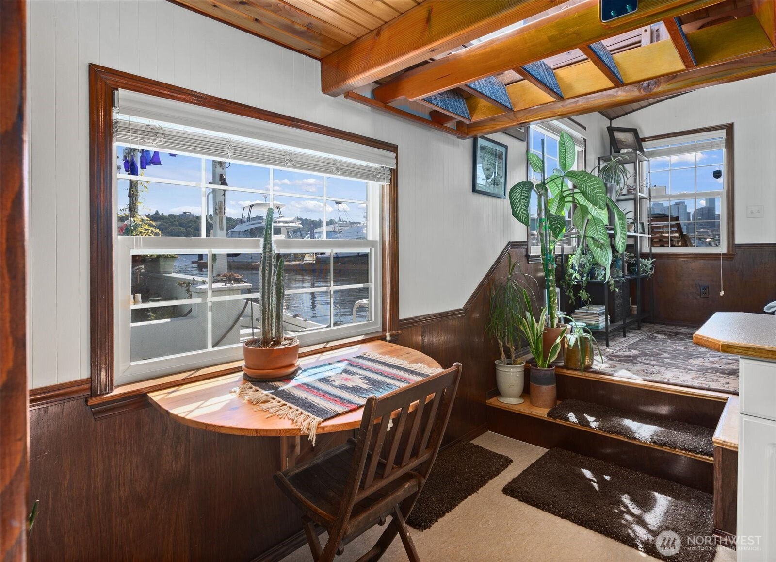 1900 Westlake Avenue N Unit: B11