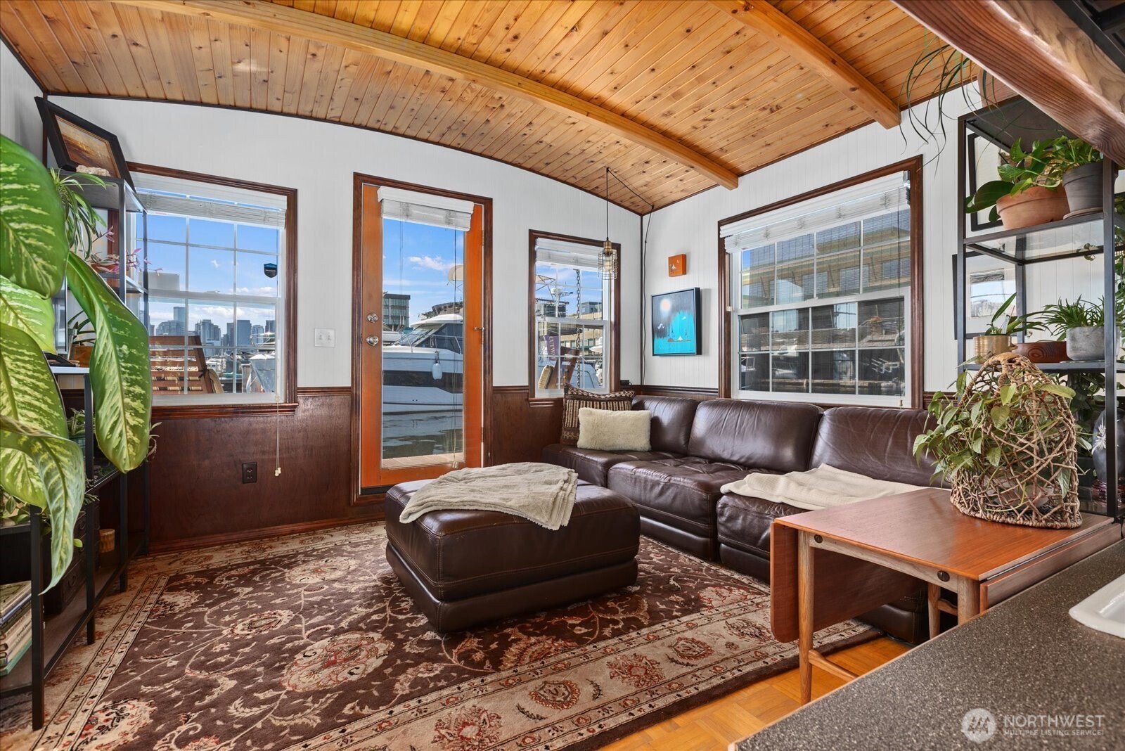 1900 Westlake Avenue N Unit: B11