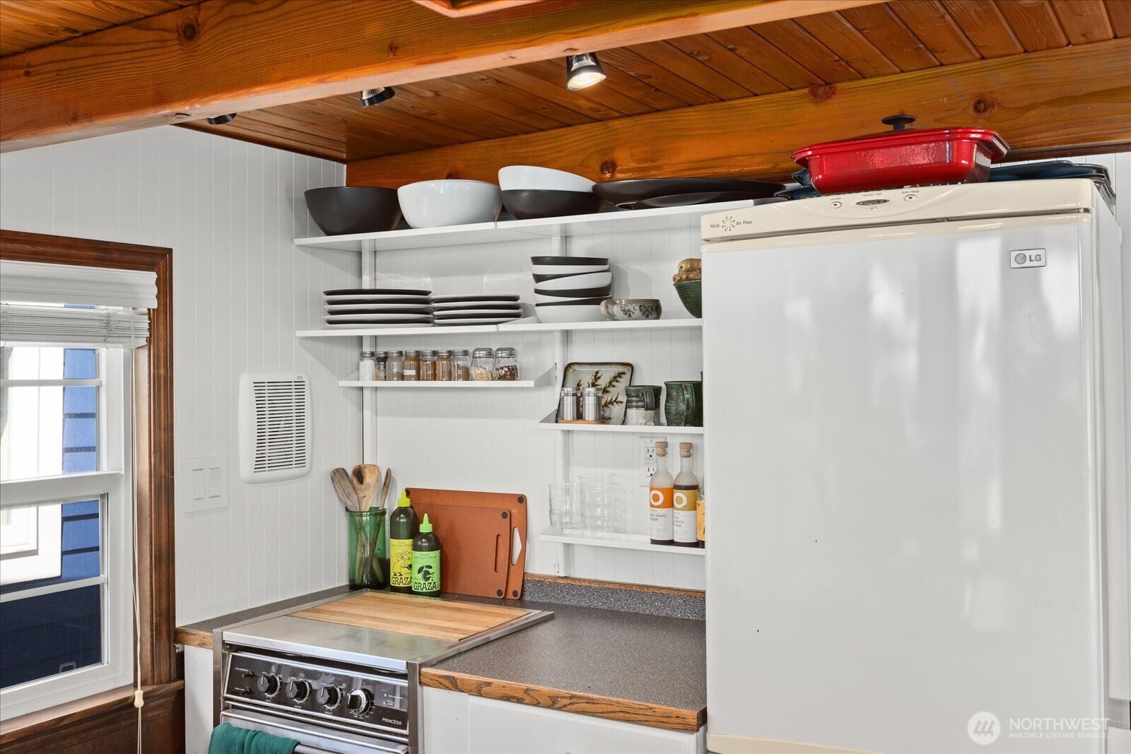 1900 Westlake Avenue N Unit: B11