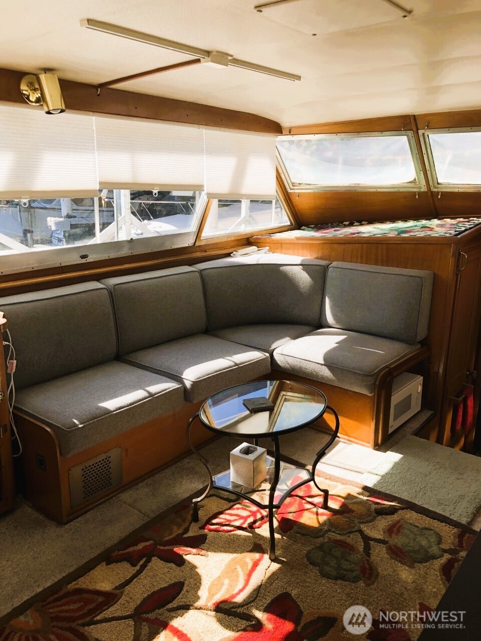 2040 Westlake Avenue N Unit: 10