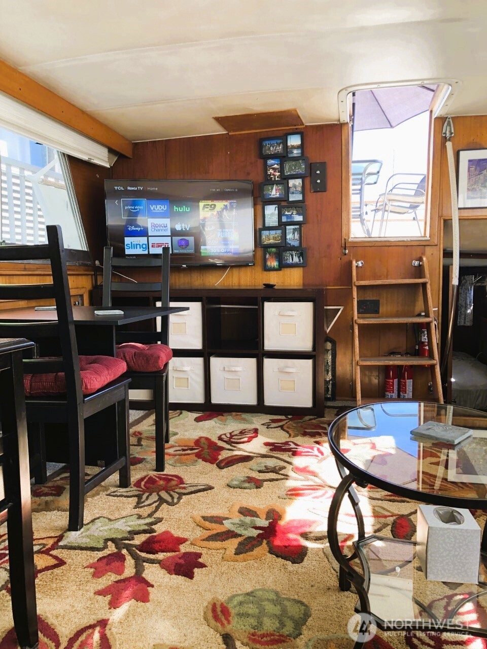 2040 Westlake Avenue N Unit: 10