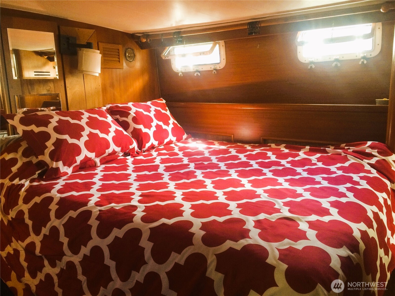 2040 Westlake Avenue N Unit: 10