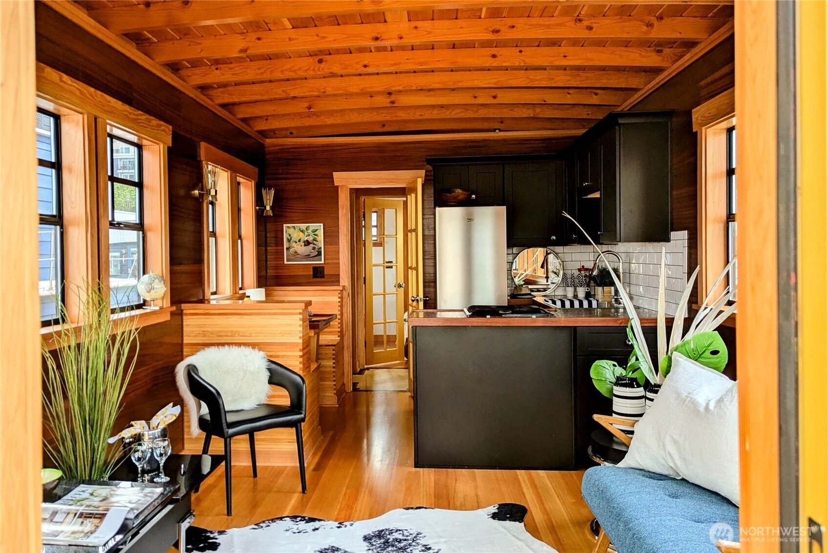 2040 Westlake Avenue N Unit: 17