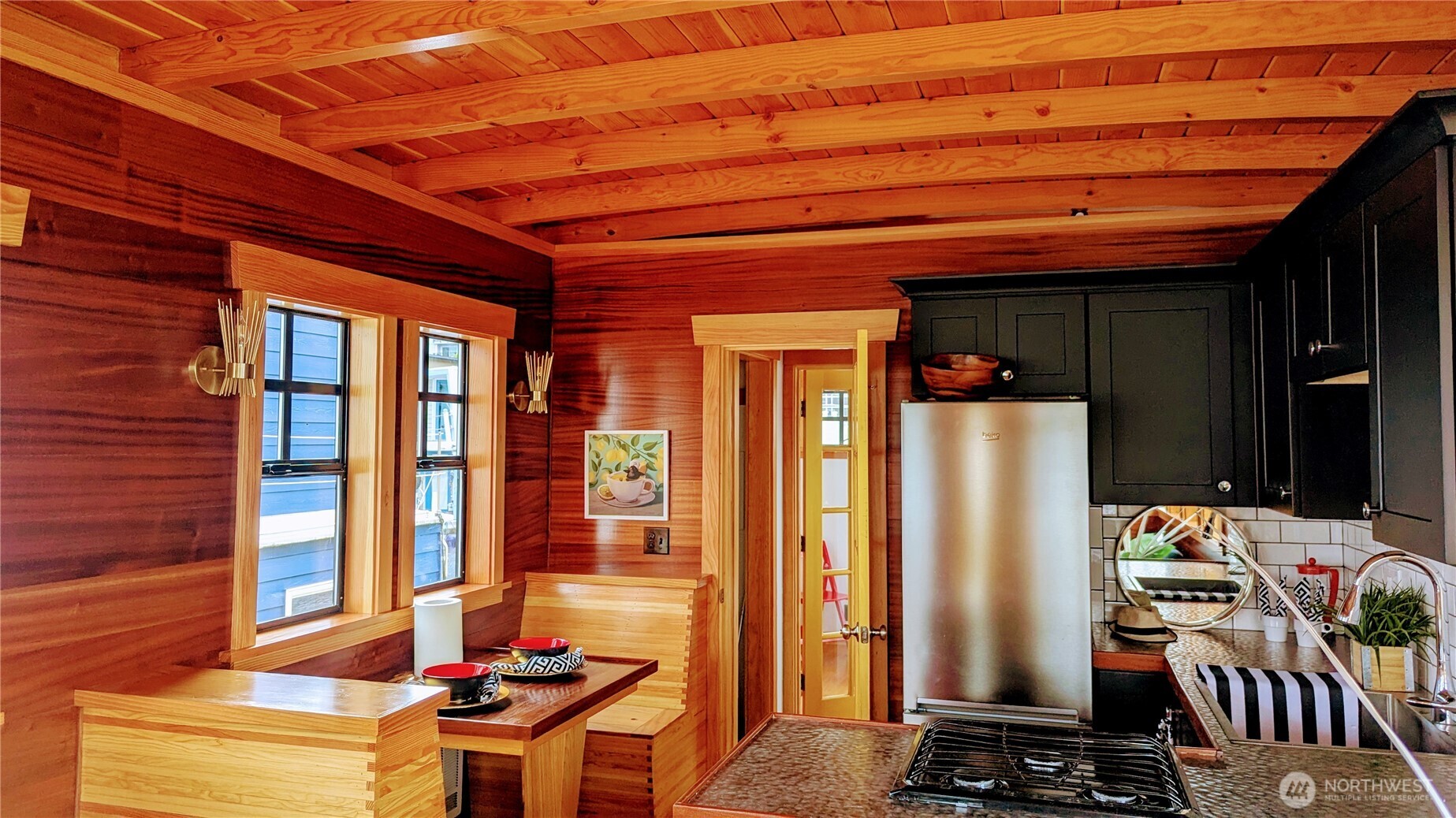 2040 Westlake Avenue N Unit: 17