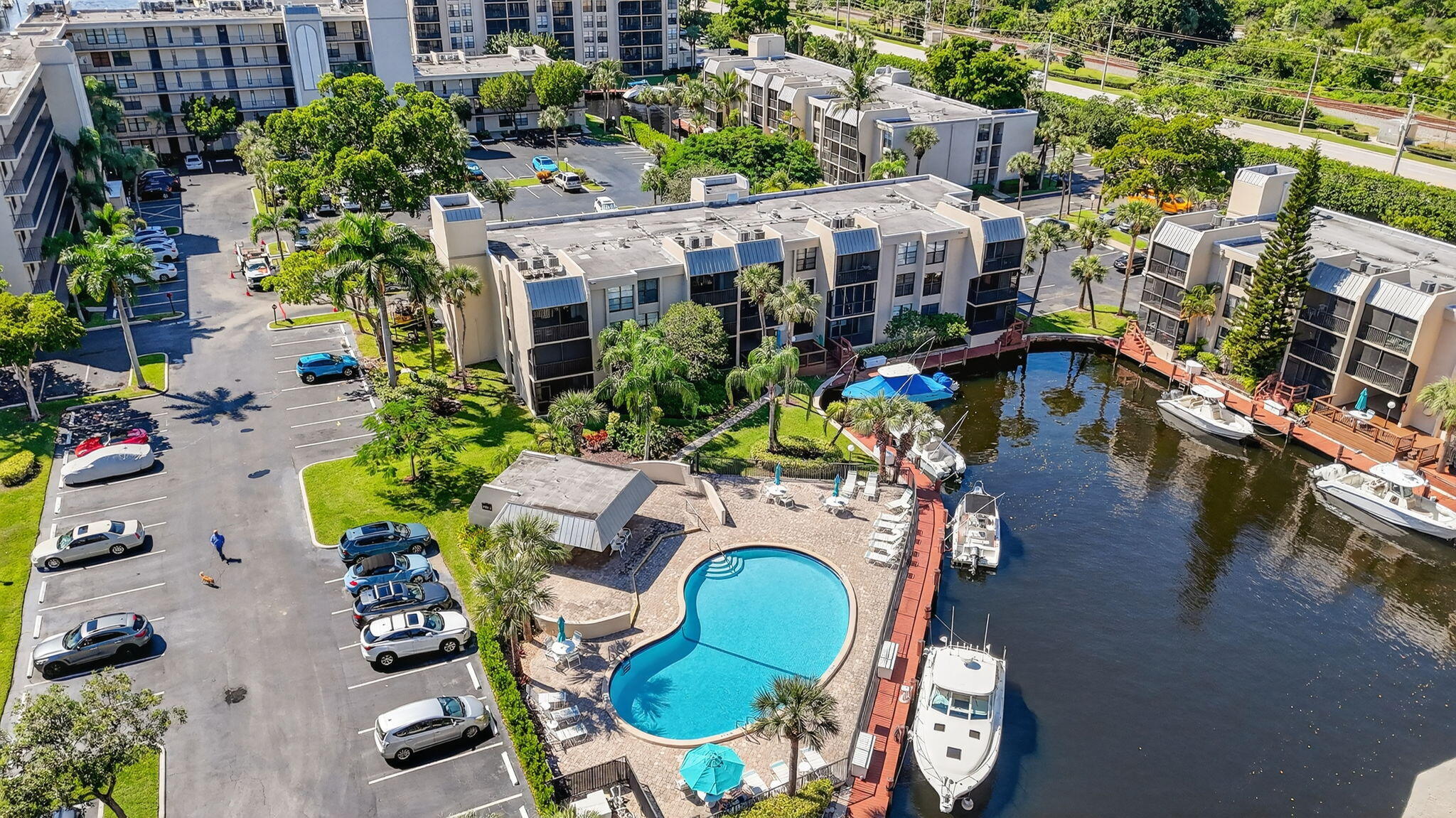 11 Royal Palm Way 3040