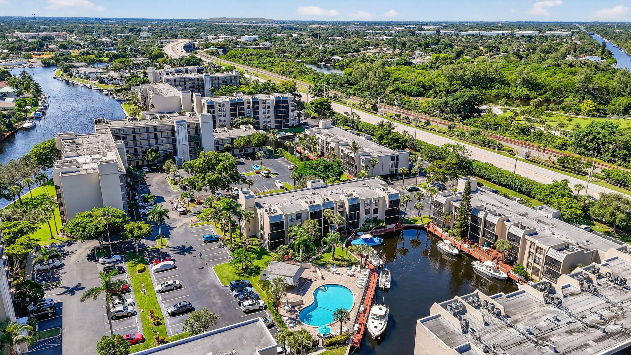 11 Royal Palm Way 3040