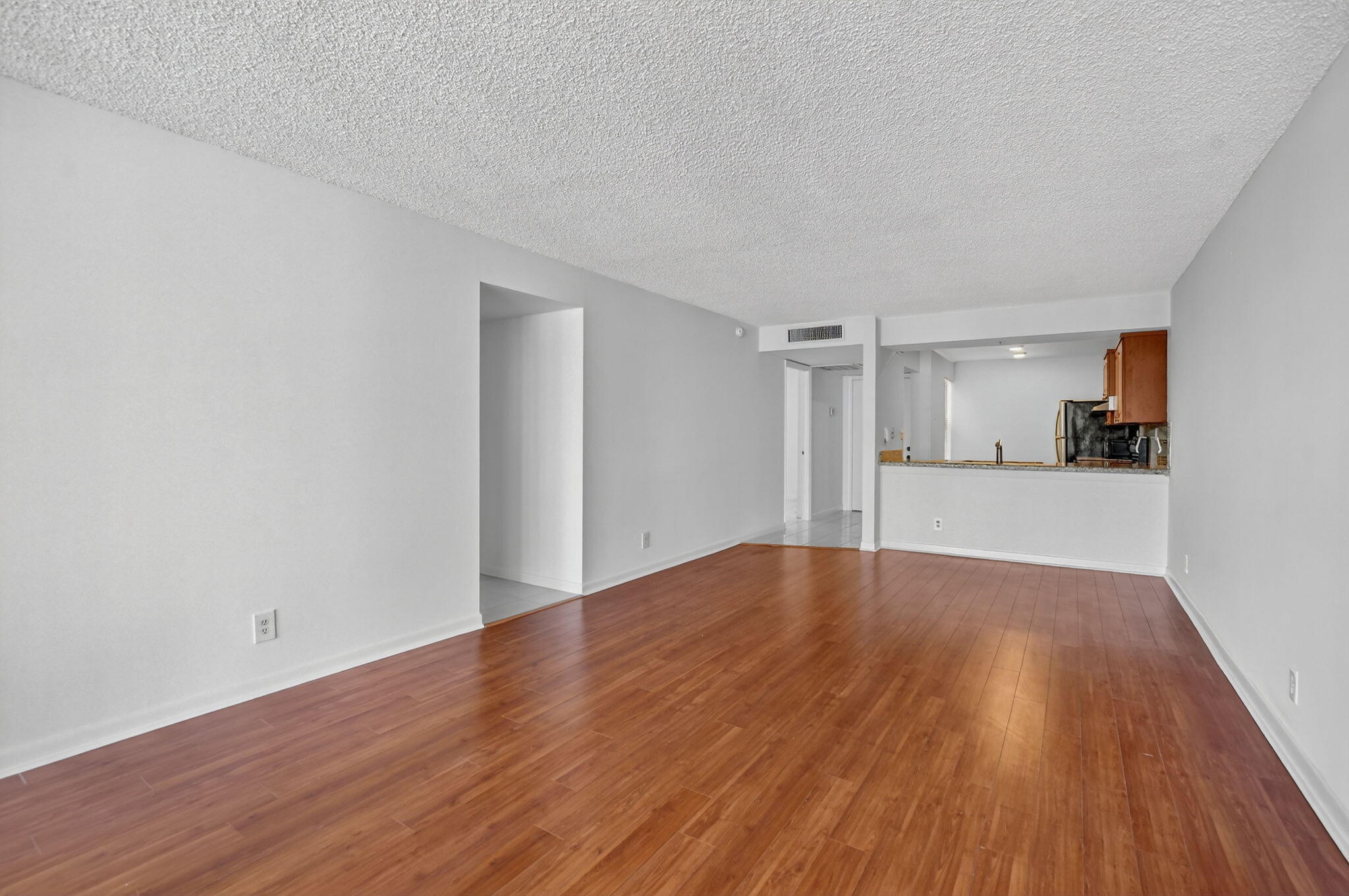 11 Royal Palm Way 3040